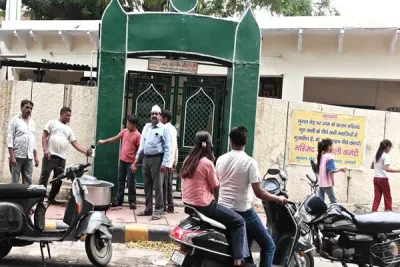 मोहर्रम की पूर्व संध्या पर 'नूर वाली मस्जिद' में लगी शरबत की प्याऊ; तपती गर्मी में राहगीरों को मिली बड़ी राहत