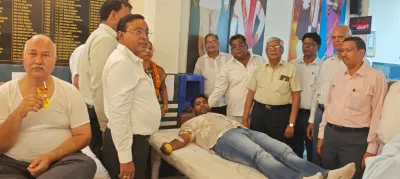 डॉ. बी.आर. अम्बेडकर चैरिटेबल ट्रस्ट द्वारा आयोजित रक्तदान शिविर में 50 से अधिक यूनिट रक्त एकत्र