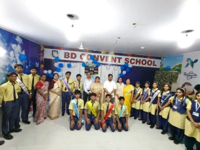 बी. डी. कॉन्वेंट सीनियर सेकेंडरी स्कूल, दयालबाग में भव्य इन्वेस्टिचर सेरेमनी (पदग्रहण समारोह) संपन्न