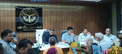 एत्मादपुर तहसील में लगाया गया संपूर्ण समाधान दिवस, 120 शिकायतें दर्ज आई, 16 का मौके पर ही किया गया निस्तारण