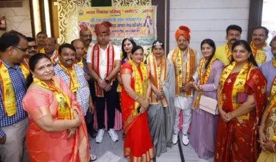 भारत विकास परिषद् नवोदय द्वारा राजा दशरथ ,माता कौशल्या एवं राजा जनक , माता सुनयना का हुआ भव्य अभिनन्दन