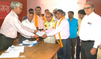 ताज प्रेस क्लब के अध्यक्ष पद के लिए सुनयन शर्मा, महासचिव हेतु केपी और कोषाध्यक्ष पद के लिए लाखन सिंह बघेल आदि ने किया नामांकन