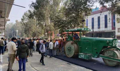 लोक निर्माण विभाग आगरा द्वारा केन्द्रीय सड़क अनुसंधान संस्थान के वैज्ञानिकों के निर्देशन में नई तकनीकी का प्रयोग