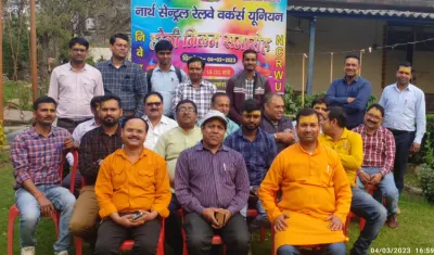 *वर्कर्स यूनियन आगरा ने मनाया होली मिलन समारोह*