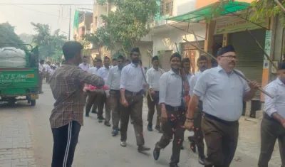संघ के स्वयंसेवकों ने मनाया विजयादशमी उत्सव, स्वयंसेवकों ने निकाला पूर्ण गणवेश में पथ संचलन