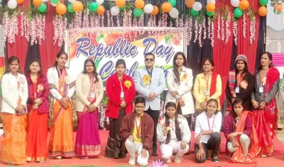 सन शाइन सीनियर सेकेंडरी स्कूल में धूम धाम से मनाया गया 75वां गणतंत्र दिवस