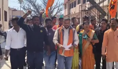 अखिल भारत हिंदू महासभा 10 मार्च को अलीगढ़ मुस्लिम विश्वविद्यालय में होली मिलन समारोह के संबंध में मुख्यमंत्री के नाम दिया ज्ञापन