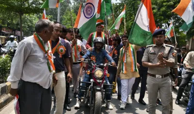 15 अगस्त पर गगनभेदी जयकारों के साथ निकली भव्य तिरंगा यात्रा