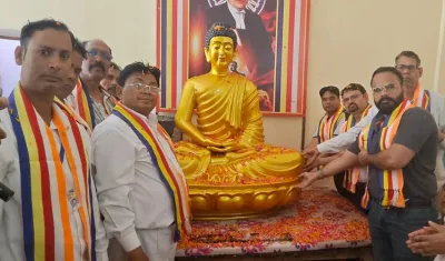 भगवान् बुद्ध की 61वीं प्रतिमा की सप्रेम भेंट , समाज में जागरूकता का संदेश, ज्ञान से कुरीतियां मिटाने पर जोर