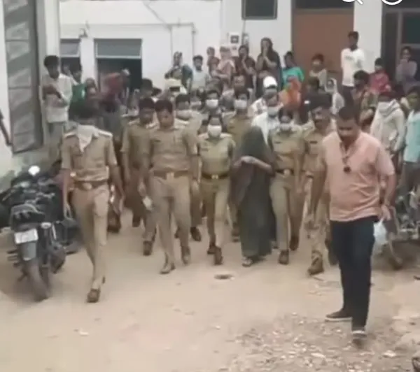 आगरा में दहला देने वाली वारदात: शराबी पति से परेशान पत्नी ने की हत्या, बाथरूम के फर्श में दफन कर बनवाया प्लास्टर, पत्नी…