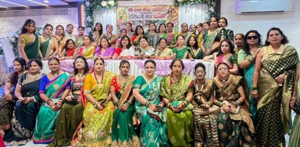 श्रीराम सेवा समिति के तीजोत्सव में परंपरागत परिधान में दिखी महिलाये,तीज क्वीन बनी प्रीति गोयल