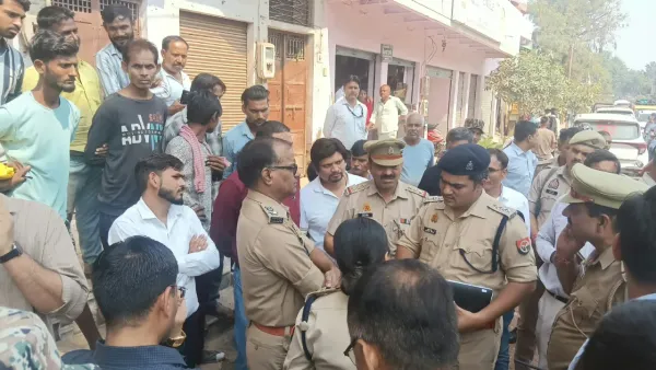 बारहखंबा रोड पर धूल-गड्ढों से राहत दिलाने मैदान में उतरा आगरा नगर निगम