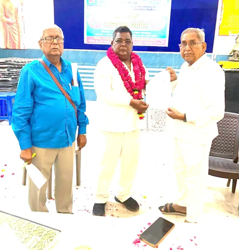 आगरा: डॉ. बी.आर. चैरिटेबल ट्रस्ट के अध्यक्ष पद पर नौवीं बार विजय सिंह कर्दम निर्वाचित