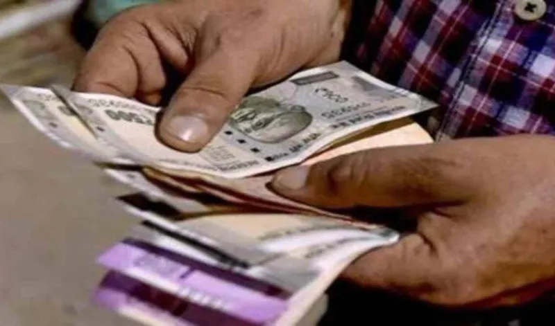 PPF Calculator: एक करोड़ रुपये के लिए आपको करना होगा कितना इन्‍वेस्‍टमेंट, जानें पूरा कैलकुलेशन