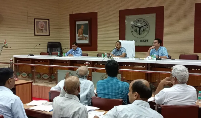 मंडलायुक्त की अध्यक्षता में मण्डल स्तरीय उद्योग बन्धु समिति की बैठक हुई संपन्न