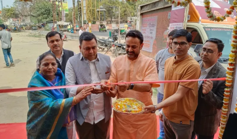 केन्द्र व प्रदेश सरकार की नीतियों, उपलब्धियों एव्ं योजनाओं की लगी प्रदर्शनी