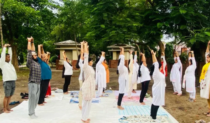 हरि-हरि बोल हैल्थ परिवार संस्था ने योग के द्वारा स्वस्थ रहने का लिया संकल्प