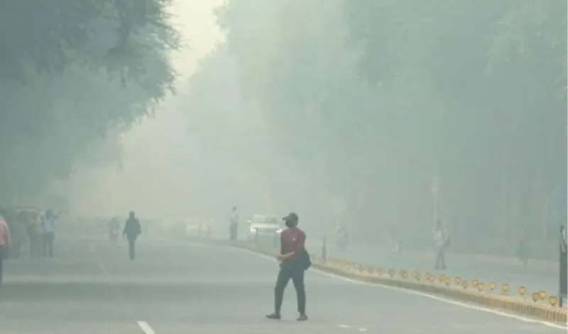 आगरा संजय प्लेस में प्रदूषण 20 गुना से भी ज्यादा