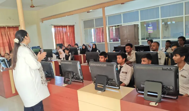 डलास यूएसए से बदायूँ तक: इस्माइल हुसैन ने सीमा पार के छात्रों को प्रेरित किया