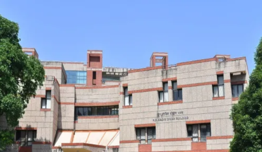 IIT और न्यूयॉर्क यूनिवर्सिटी ने मिलाया हाथ: स्वास्थ्य व पर्यावरण पर मिलकर करेंगे काम, कई क्षेत्रों में मिलेगा शोध को बढ़ावा