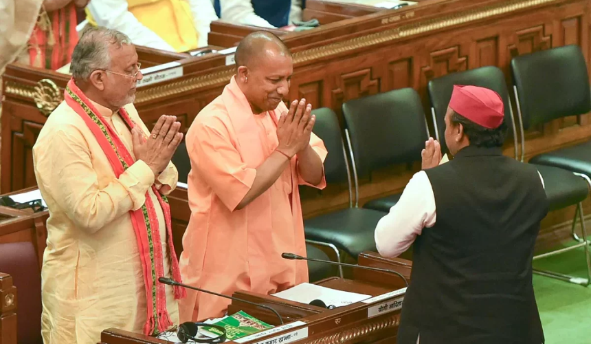 अखिलेश यादव ने सुनाया राहुल गांधी वाला वह किस्सा, खूब हंसे सीएम योगी आदित्यनाथ