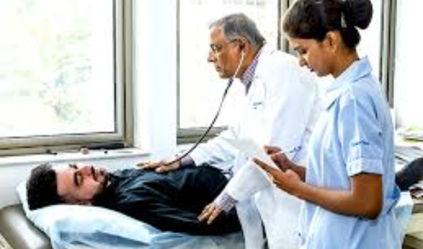 अगर आप 40 प्लस हैं तो नियमित कराएं अपनी स्‍वास्‍थ्‍य जांच, योग और व्यायाम को बनाएं दिनचर्या का हिस्सा