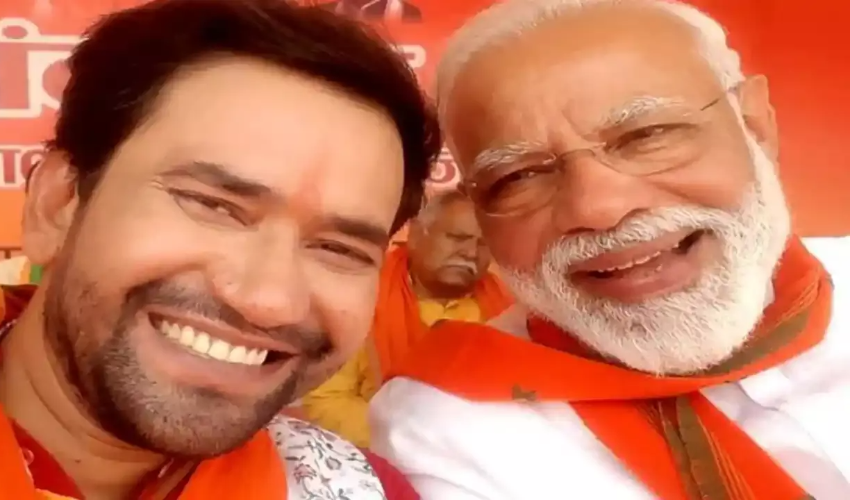भाजपा ने जारी की उपचुनावों के लिए उम्मीदवारों की सूची; आजमगढ़ से नकवी नहीं, निरहुआ को उतारा