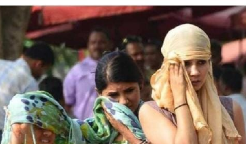 आगरा में संडे पूरी तरह सन डे बन गया। सुबह से ही ऐसा लगा मानो आग के गोले बरस रहे हों। जा​निए कब तक रहेगा ऐसा मौसम।