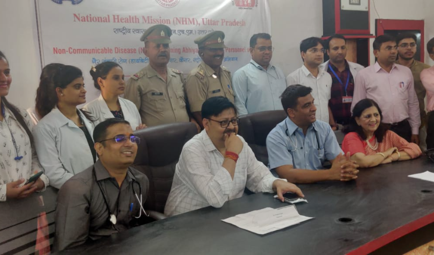 पुलिस लाइन में स्वास्थ्य विभाग द्वारा गैर संचारी रोग अभियान के तहत लगाया गया शिविर