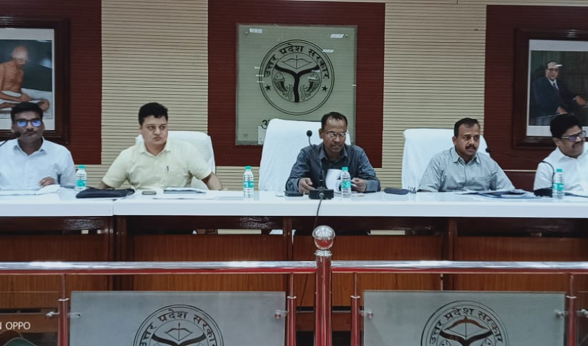 सावधान-नम्बर प्लेट में यदि हुई छेड़-छाड़ तो हो सकती है एफ0आई0आर0 दर्ज