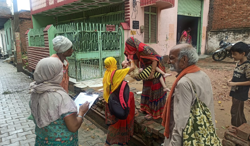 घर-घर जाकर 6.7 लाख बच्चों को पिलाई दो बूंद जिंदगी की