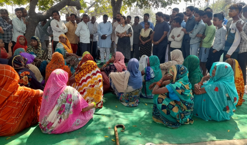 पीड़ित को न्याय दिलाने क्षेत्रीय जनता हुई एकजुट