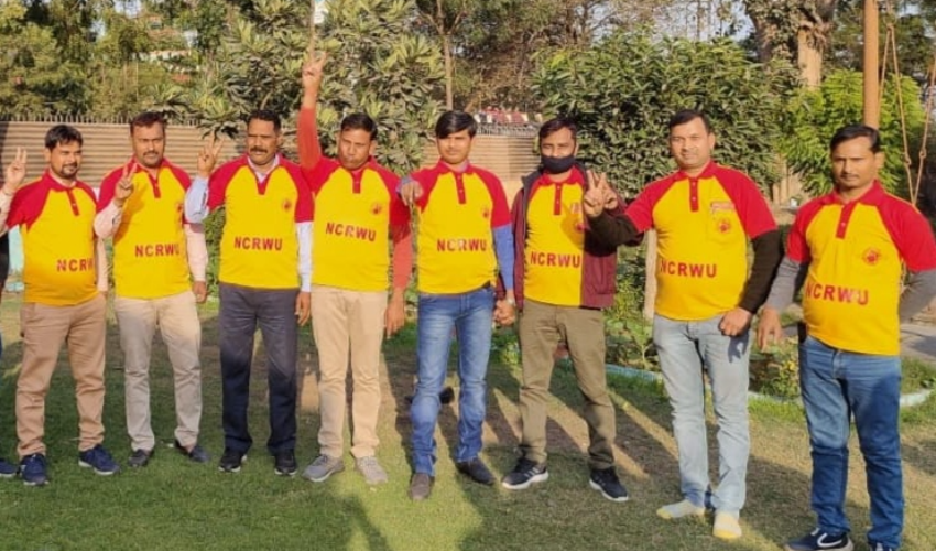 *ट्रेन संचालन को लेकर रेल कर्मचारियों में, अधिकारियों के प्रति है अत्यंत आक्रोश*