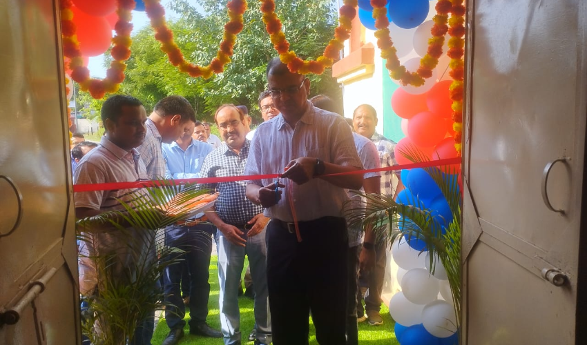 मंडल रेल प्रबंधक द्वारा रेलवे संस्थान आगरा में आधुनिक जिम का किया उद्दघाटन