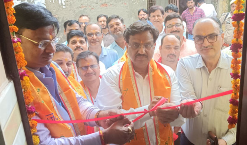 सरस्वती विद्या मंदिर में कमरे के नवीनीकरण का हुआ उद्धघाटन