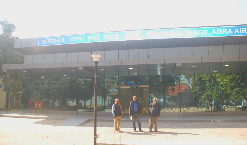 अर्जुन नगर गेट के बाहर लगवाया जाये यात्री प्रतीक्षालय की जानकारी देने वाला सूचना पट